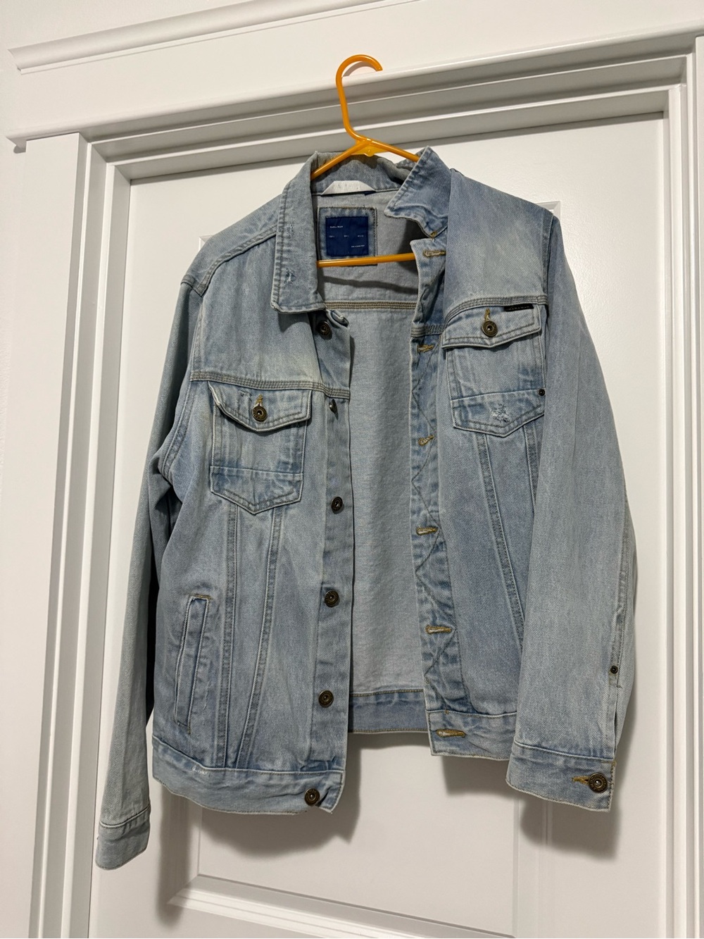 Men’s ZARAMAN Light Wash Denim Jacket - L